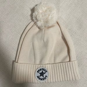 Perfect Moment white winter hat